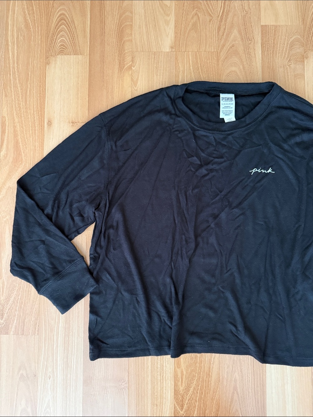 PINK Victoria's Secret Black Long-Sleeve Crewneck Tee with Script Logo
